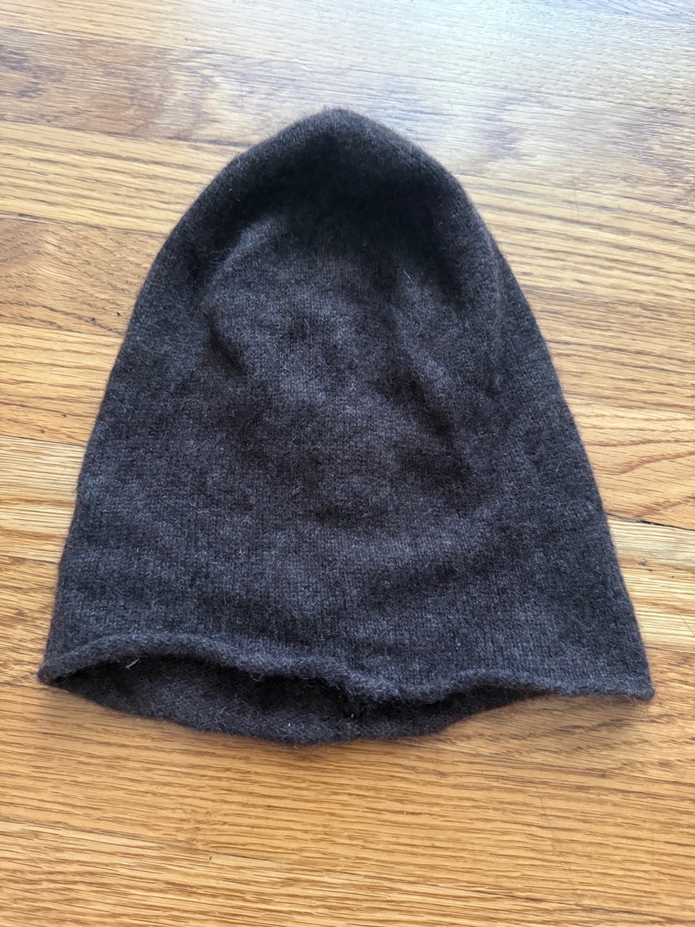 Halogen dark brown minimalist cashmere beanie